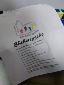 Jedes Kind bekommt eine Büchertasche